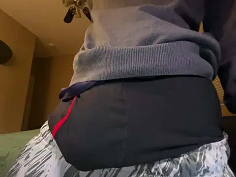 Snapshot of Bwcjoshbanks chatting on 03-17-25, 10:38 Bwcjoshbanks online show from 03-17-25, 10:38