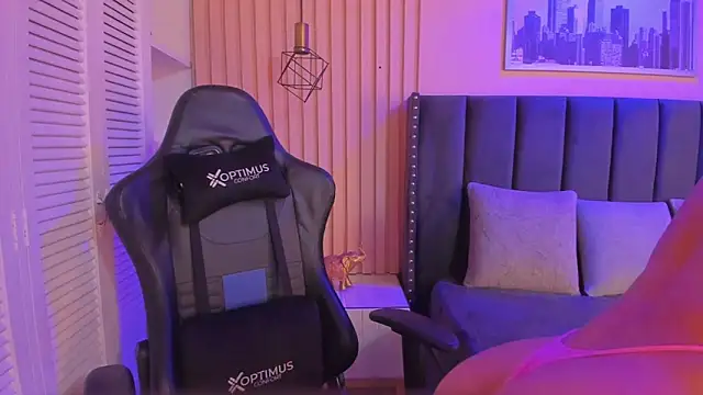 ashlye miller  online show from 03-21-25, 03:55