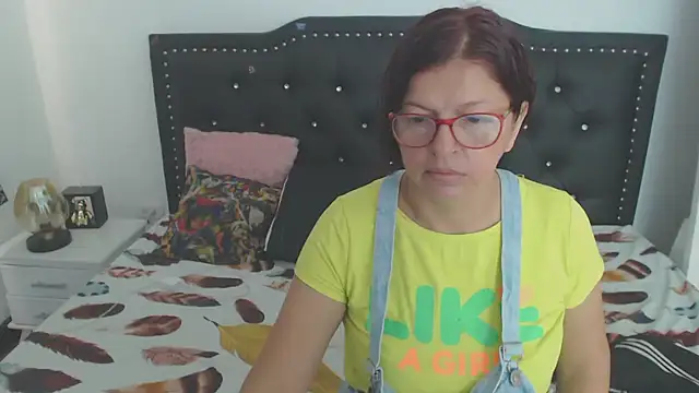 Snapshot of jellyfishhot chatting on 01-18-25, 10:06 jellyfishhot online show from 01-18-25, 10:06