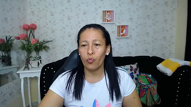 mature martina online show from 02-08-25, 10:40