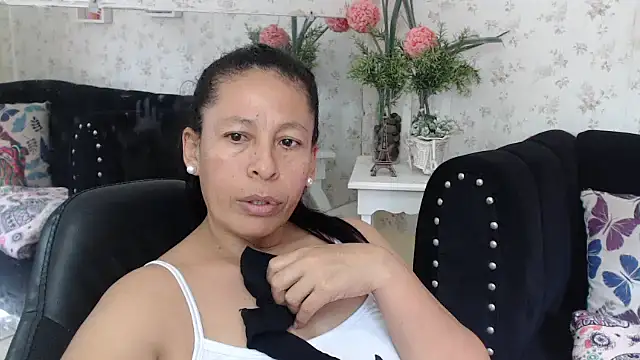 mature martina online show from 03-17-25, 09:23