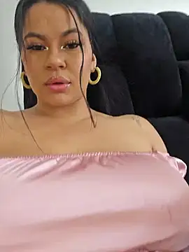 Margaret Saunders online show from 02-15-25, 03:39