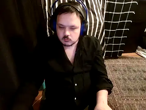 Snapshot of Bebemickey75 chatting on 03-12-25, 02:09 Bebemickey75 online show from 03-12-25, 02:09