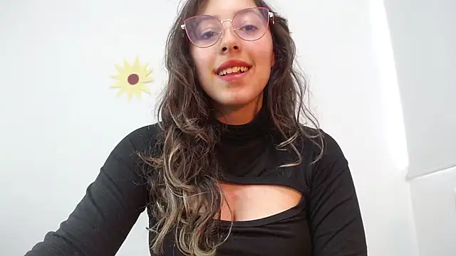 Snapshot of kute_Aliz chatting on 12-18-24, 09:08 kute Aliz online show from 12-18-24, 09:08