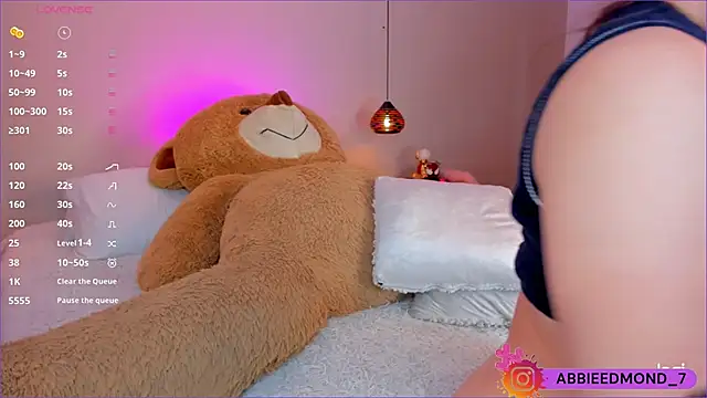 AbbieEdmond online show from 01-27-25, 07:14