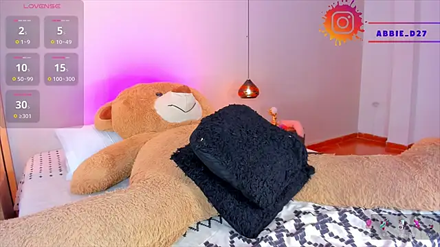 AbbieEdmond online show from 03-11-25, 07:26