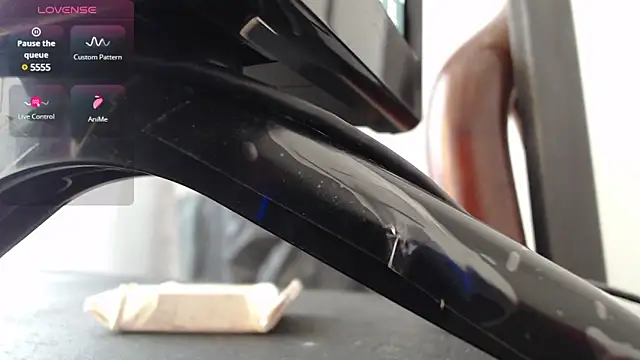 Snapshot of SOLL_RED chatting on 02-28-25, 05:48 SOLL RED online show from 02-28-25, 05:48