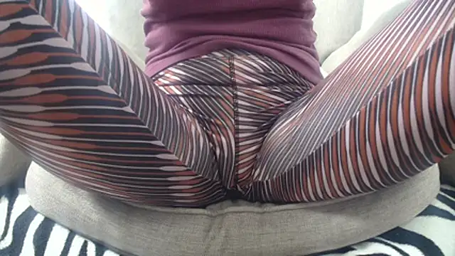 Snapshot of Web_Lady chatting on 11-17-25, 07:25 Web Lady online show from 11-17-25, 07:25