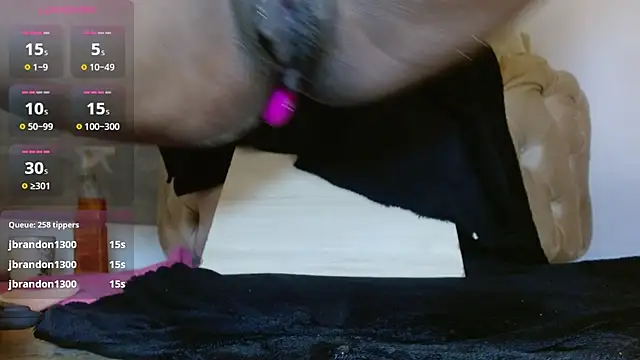 Snapshot of wendy_rivera_ chatting on 03-17-25, 05:49 wendy rivera online show from 03-17-25, 05:49