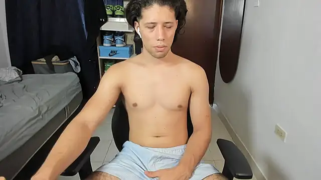 imtonny19 online show from 02-13-26, 05:42