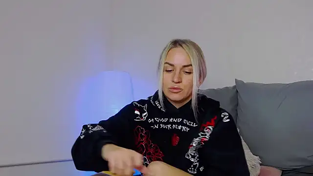 SofiJames online show from 10-09-25, 06:55