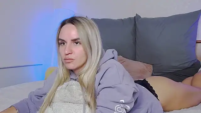 SofiJames online show from 11-25-25, 06:24