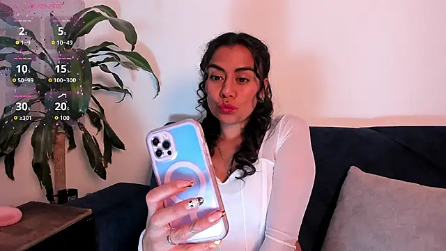 im amber online show from 11-05-25, 01:44