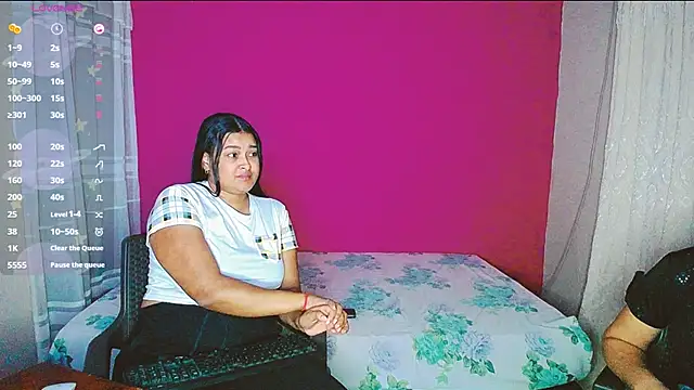 Snapshot of violeta_rous chatting on 02-13-25, 05:58 violeta rous online show from 02-13-25, 05:58