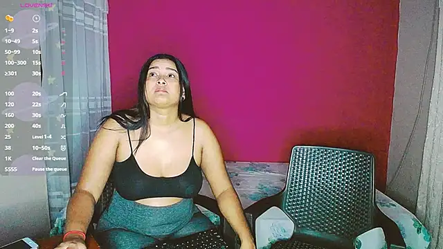 Snapshot of violeta_rous chatting on 02-18-25, 03:10 violeta rous online show from 02-18-25, 03:10