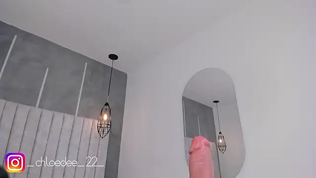 Snapshot of chloe_d chatting on 01-22-25, 02:03 chloe d online show from 01-22-25, 02:03