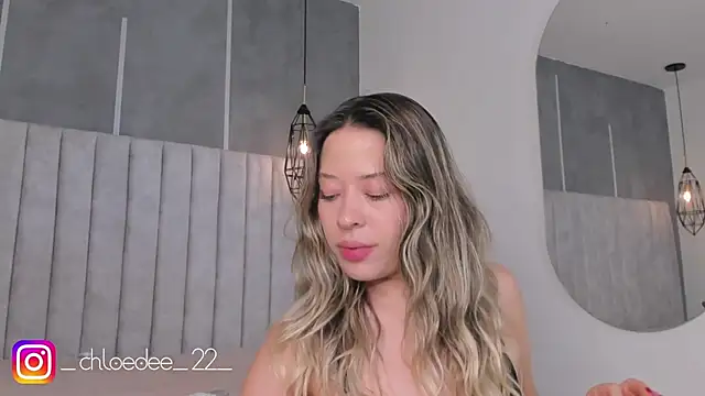 Snapshot of chloe_d chatting on 01-27-25, 02:46 chloe d online show from 01-27-25, 02:46
