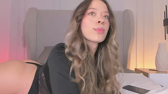 Snapshot of chloe_d chatting on 11-15-25, 12:45 chloe d online show from 11-15-25, 12:45