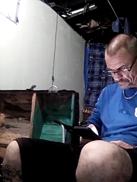 deepstroker42071 online show from 10-05-25, 09:45