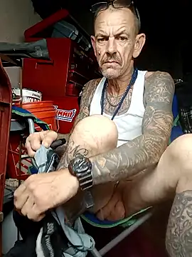 deepstroker42071 online show from 10-11-25, 11:42