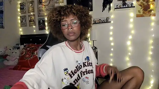 Snapshot of Cristal_Jonas@xh chatting on 11-16-25, 03:45 Cristal Jonasxh online show from 11-16-25, 03:45