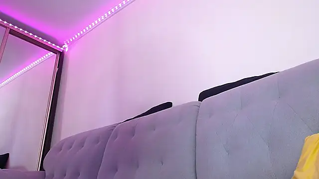 KathrineBerry online show from 10-03-25, 01:35