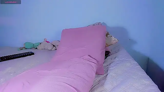 Hannahsmit online show from 11-30-25, 11:09