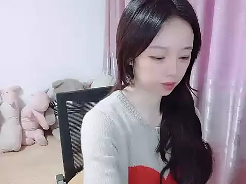 wwcc123 online show from 12-19-25, 03:13