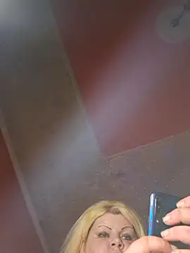 ducicsajsziii online show from 01-10-25, 01:31