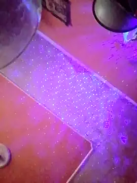 ducicsajsziii online show from 03-07-25, 06:57