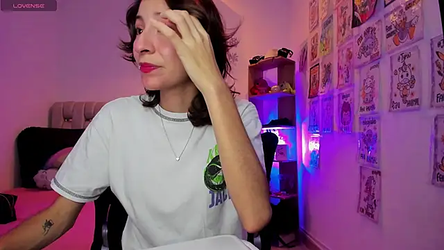 Snapshot of Gorgeous_Team chatting on 03-01-25, 08:10 Gorgeous Team online show from 03-01-25, 08:10