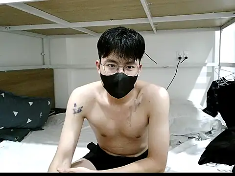 Gwencloudy online show from 11-06-25, 03:13