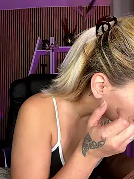 Snapshot of sofiah_ chatting on 01-10-26, 07:21 sofiah online show from 01-10-26, 07:21