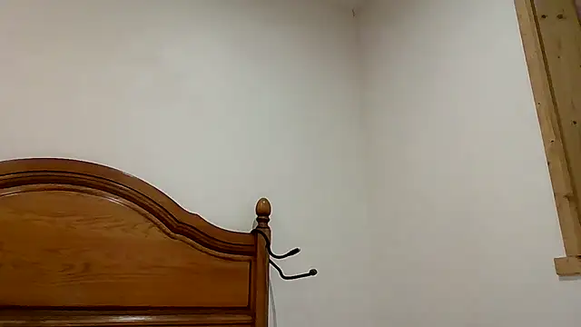 Snapshot of Madame_Callie chatting on 11-17-25, 01:17 Madame Callie online show from 11-17-25, 01:17