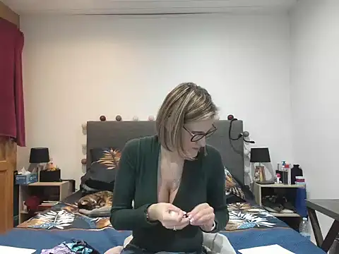 Madame Callie online show from 04-01-26, 01:12