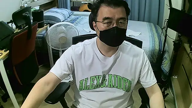 Jackvanlee online show from 06-25-26, 05:12