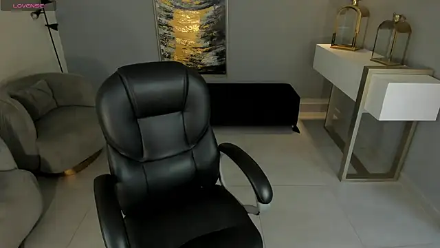 AlessiaCorleone  online show from 02-24-25, 10:14