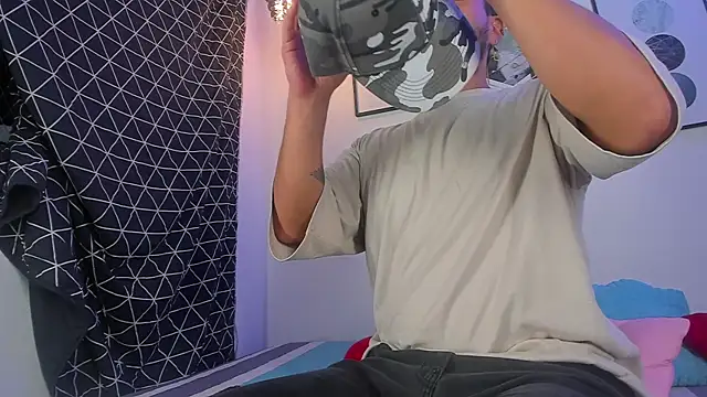 Juan Castano online show from 03-16-25, 12:45