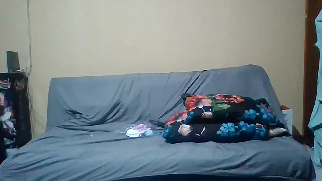 Snapshot of ShooingBunch chatting on 11-05-25, 09:42 ShooingBunch online show from 11-05-25, 09:42