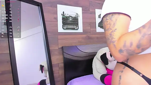 KatyaBlonding online show from 01-28-25, 01:49