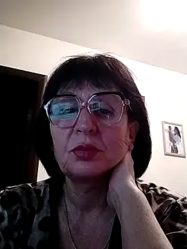 AlbinaXPretty online show from 12-24-24, 06:28