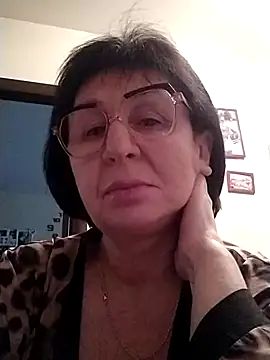 AlbinaXPretty online show from 02-08-25, 06:54