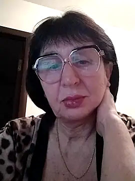 AlbinaXPretty online show from 03-05-25, 09:04