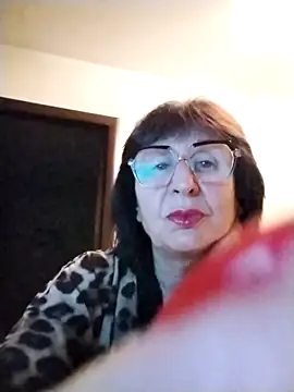 AlbinaXPretty online show from 11-17-25, 09:31