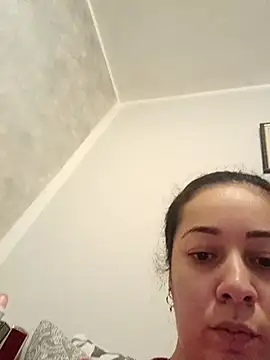 Snapshot of Tatavogliosa89 chatting on 02-19-26, 07:21 Tatavogliosa89 online show from 02-19-26, 07:21