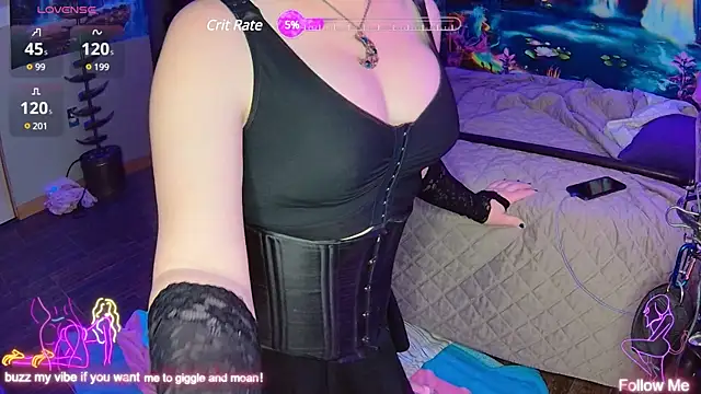 Snapshot of Faye_Wilde chatting on 01-28-25, 06:27 Faye Wilde online show from 01-28-25, 06:27