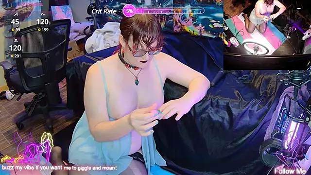 Snapshot of Faye_Wilde chatting on 03-08-25, 05:49 Faye Wilde online show from 03-08-25, 05:49