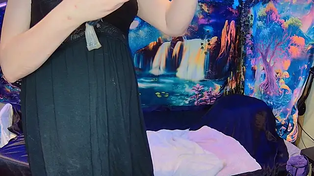 Snapshot of Faye_Wilde chatting on 03-12-25, 04:41 Faye Wilde online show from 03-12-25, 04:41