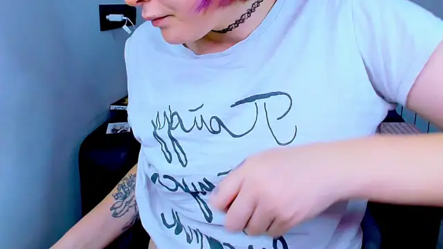 dollmore online show from 09-26-25, 05:33