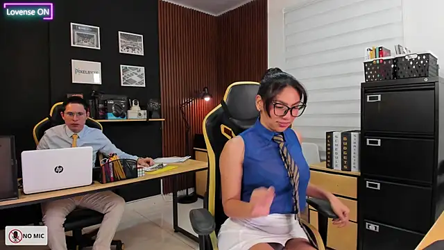 Office Naughty Girl online show from 03-20-25, 04:42
